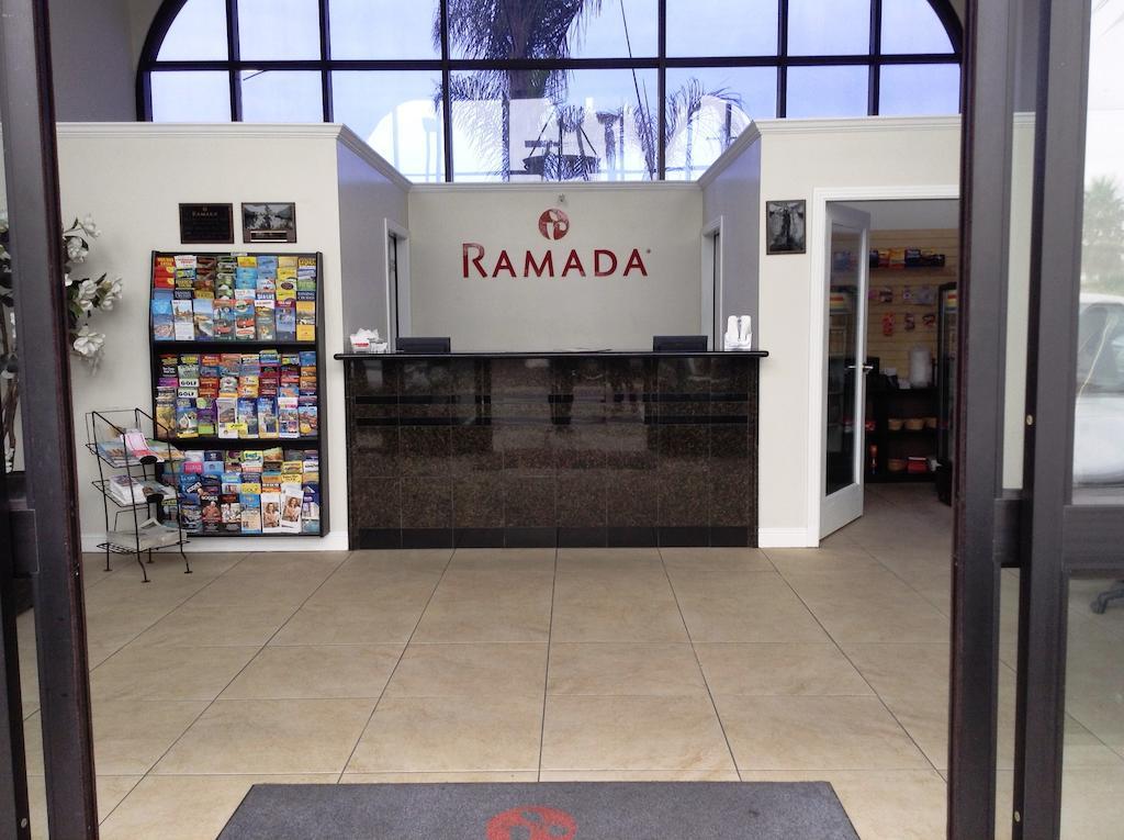 Ramada By Wyndham Oceanside Hotel Exterior photo